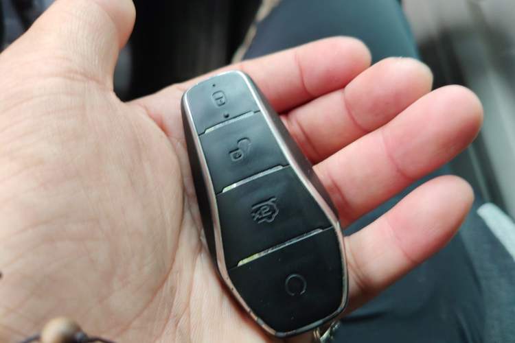 Used BYD Yuan Pro 2023 320KM Luxury Version Vehicle Key