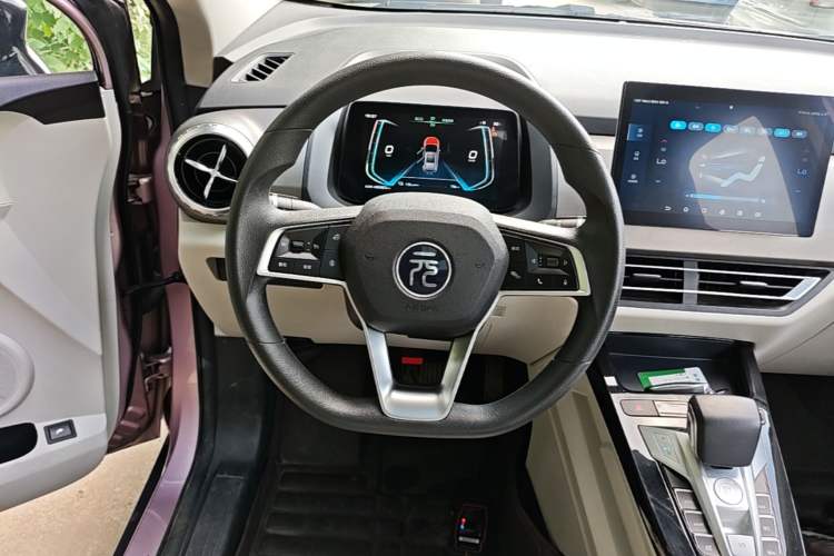 Used BYD Yuan Pro 2023 401 km Deluxe Version Steering Wheel