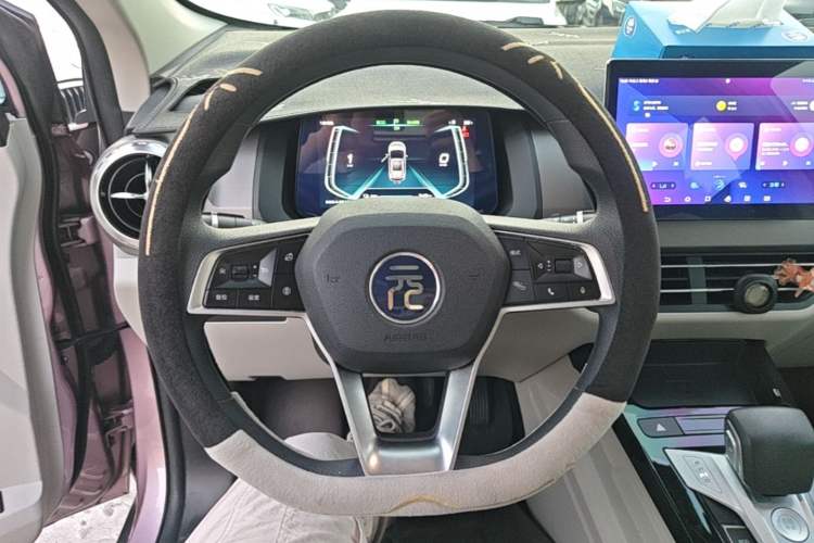 Used BYD Yuan Pro 2023 401 km Deluxe Version Steering Wheel