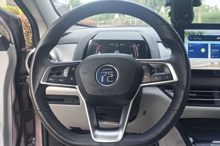 Used BYD Yuan Pro 2023 401 km Deluxe Version Steering Wheel