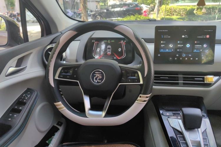 Used BYD Yuan Pro 2023 401 km Deluxe Version Steering Wheel