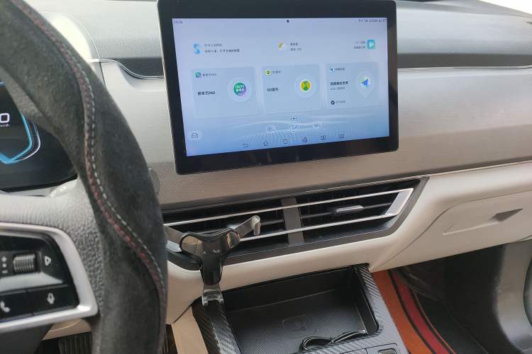 Used BYD Yuan Pro 2023 401KM Luxury Version Audio And AC Panel