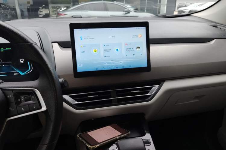 Used BYD Yuan Pro 2023 401 km Deluxe Version Audio And AC Panel