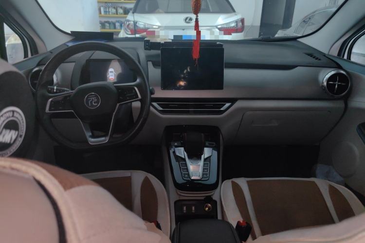 Used BYD Yuan Pro 2023 401KM Luxury Version Center Console
