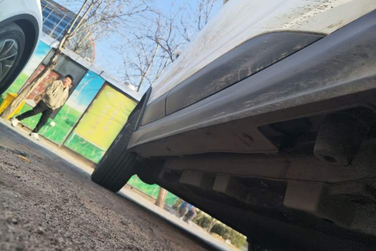 Used BYD Yuan Pro 2023 401KM Luxury Version Chassis Front Right