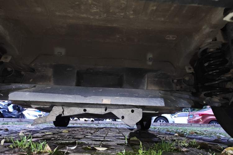 Used BYD Yuan Pro 2023 401KM Luxury Version Chassis Rear