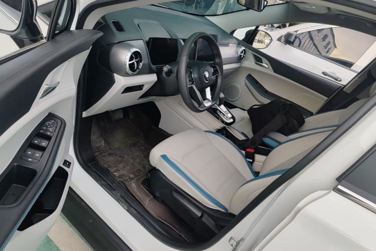 Used BYD Yuan Pro 2023 401 km Deluxe Version Driver Seat
