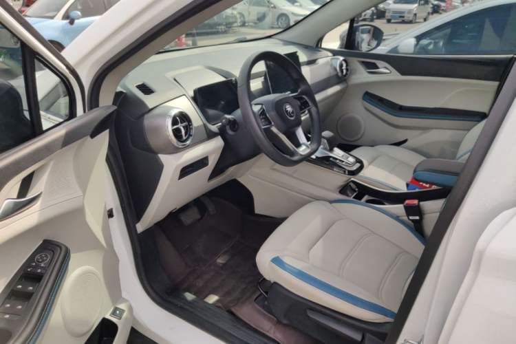 Used BYD Yuan Pro 2023 401KM Luxury Version Driver Seat