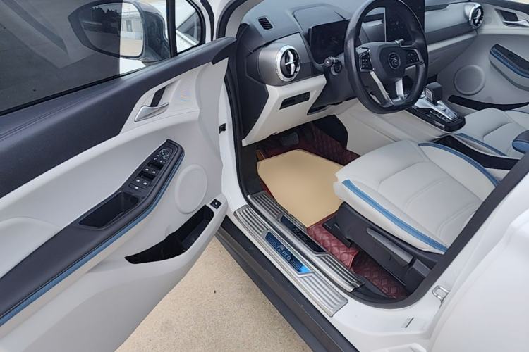 Used BYD Yuan Pro 2023 401KM Luxury Version Driver Seat