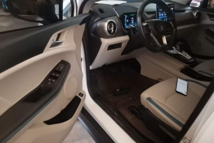 Used BYD Yuan Pro 2023 401KM Luxury Version Driver Seat
