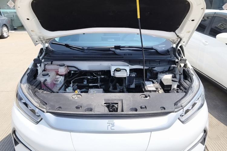 Used BYD Yuan Pro 2023 401KM Luxury Version Engine Bay