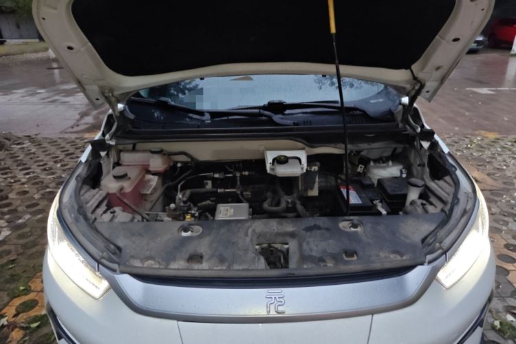 Used BYD Yuan Pro 2023 401KM Luxury Version Engine Bay