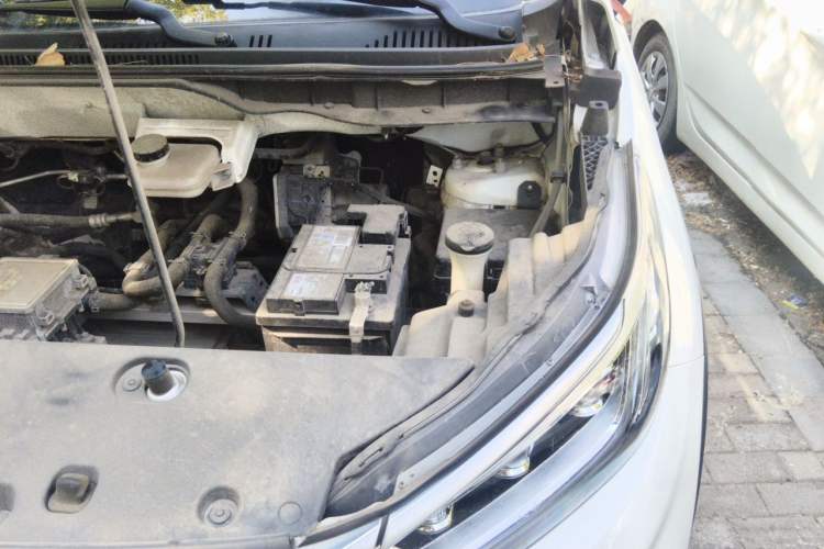 Used BYD Yuan Pro 2023 401KM Luxury Version Engine Bay Left