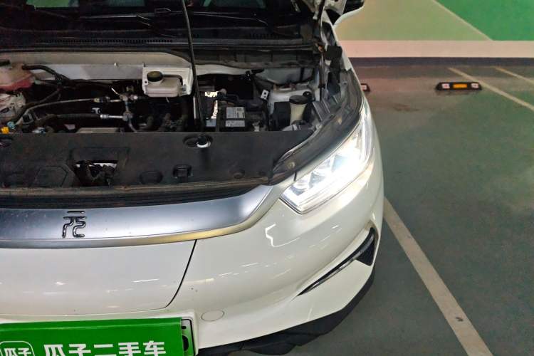 Used BYD Yuan Pro 2023 320KM Luxury Version Engine Bay Left