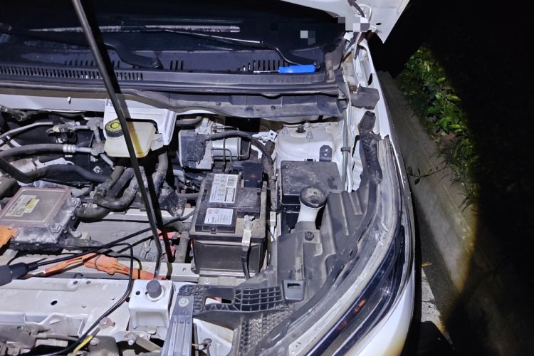 Used BYD Yuan Pro 2023 401KM Luxury Version Engine Bay Left