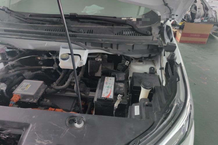 Used BYD Yuan Pro 2023 401KM Luxury Version Engine Bay Left