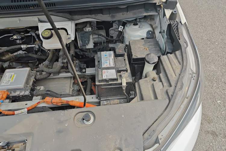 Used BYD Yuan Pro 2023 401 km Deluxe Version Engine Bay Left