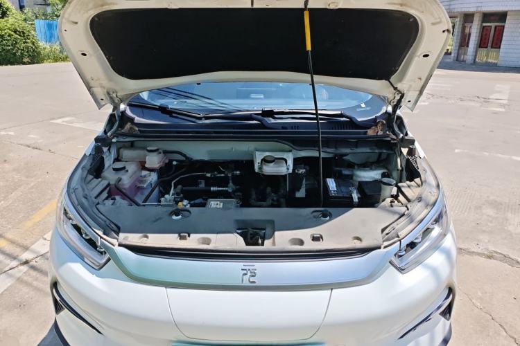 Used BYD Yuan Pro 2023 401KM Luxury Version Engine Bay