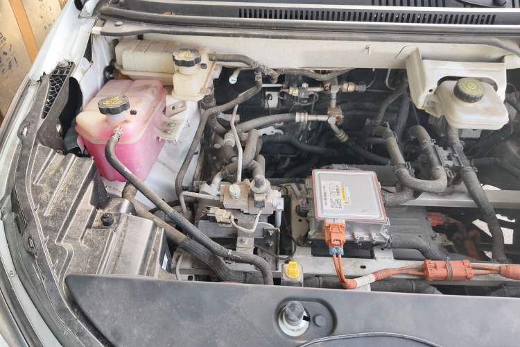 Used BYD Yuan Pro 2023 401 km Deluxe Version Engine Bay Right