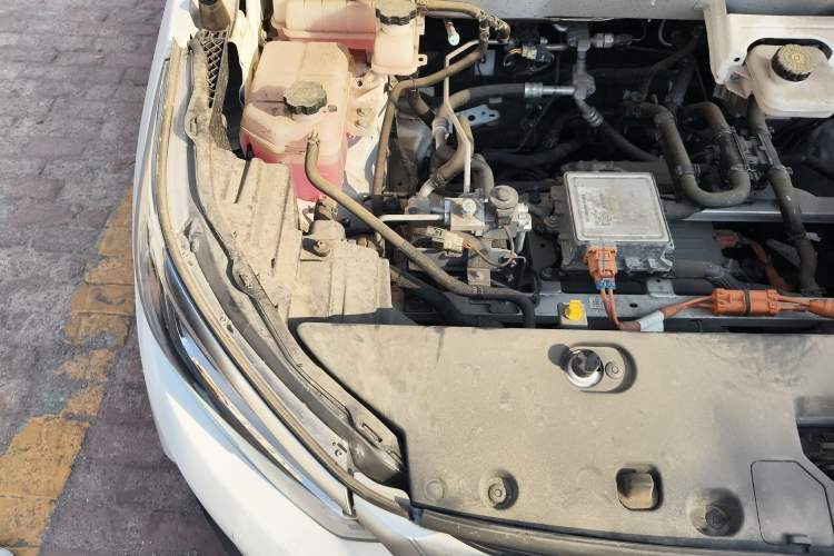 Used BYD Yuan Pro 2023 401KM Luxury Version Engine Bay Right