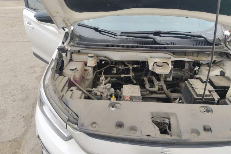 Used BYD Yuan Pro 2023 320KM Luxury Version Engine Bay Right
