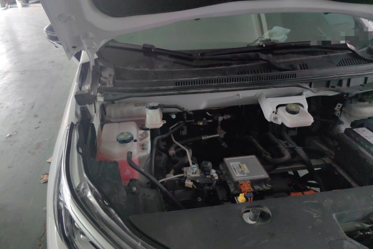 Used BYD Yuan Pro 2023 401KM Luxury Version Engine Bay Right