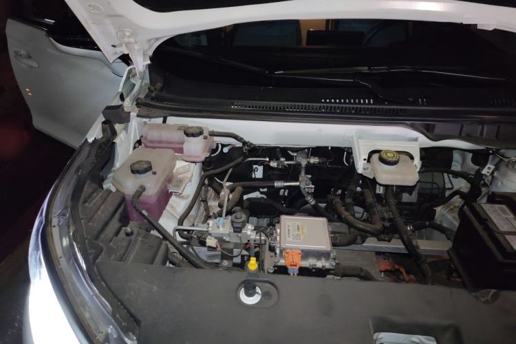 Used BYD Yuan Pro 2023 401KM Luxury Version Engine Bay Right