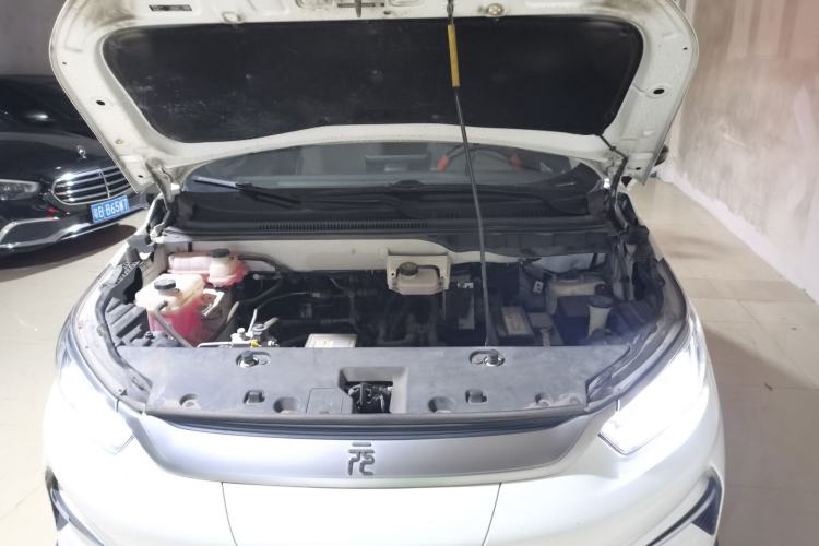 Used BYD Yuan Pro 2023 401KM Luxury Version Engine Bay