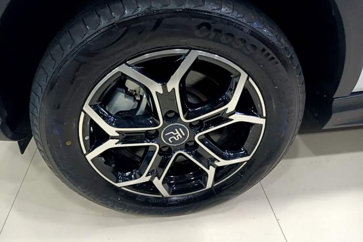 Used BYD Yuan Pro 2023 401 km Deluxe Version Exterior 1