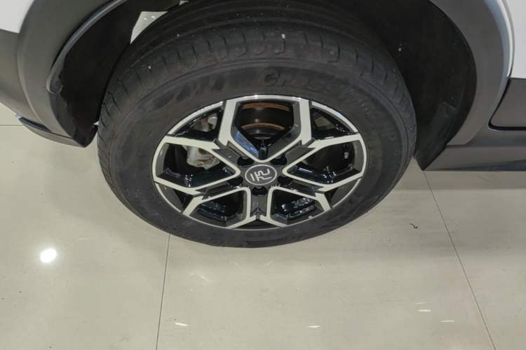 Used BYD Yuan Pro 2023 401 km Deluxe Version Exterior 2