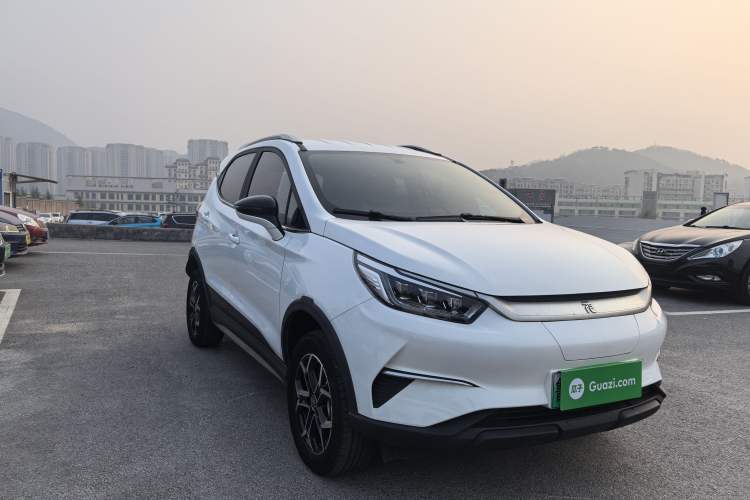 Used BYD Yuan Pro 2023 401KM Luxury Version Exterior 2