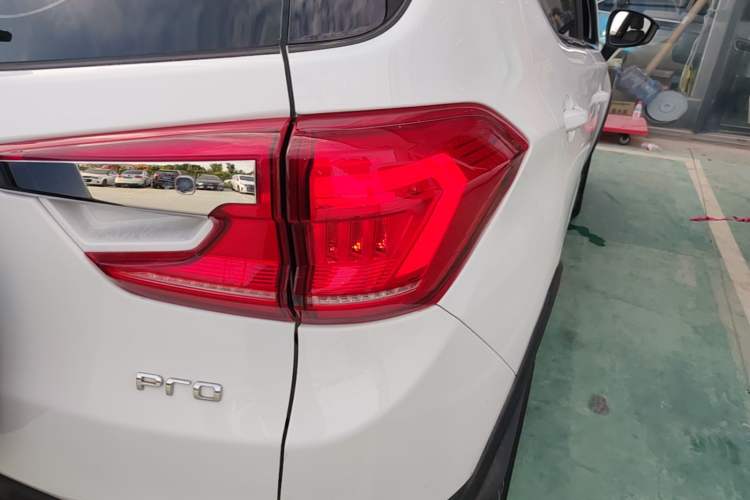 Used BYD Yuan Pro 2023 401 km Deluxe Version Exterior 3