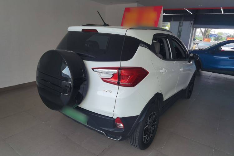 Used BYD Yuan Pro 2023 320KM Luxury Version Exterior 3