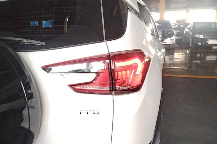 Used BYD Yuan Pro 2023 401 km Deluxe Version Exterior 3