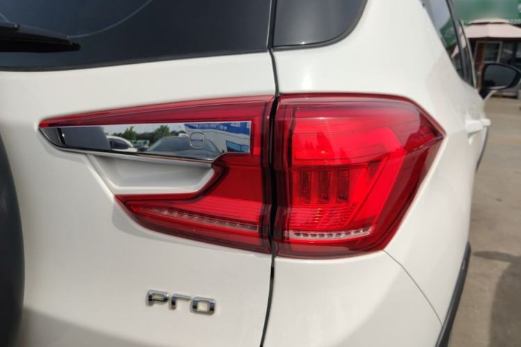 Used BYD Yuan Pro 2023 401KM Luxury Version Exterior 3
