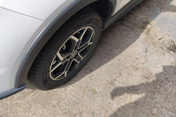Used BYD Yuan Pro 2023 401 km Deluxe Version Exterior 4