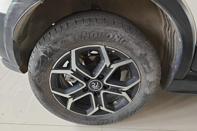 Used BYD Yuan Pro 2023 401 km Deluxe Version Exterior 5