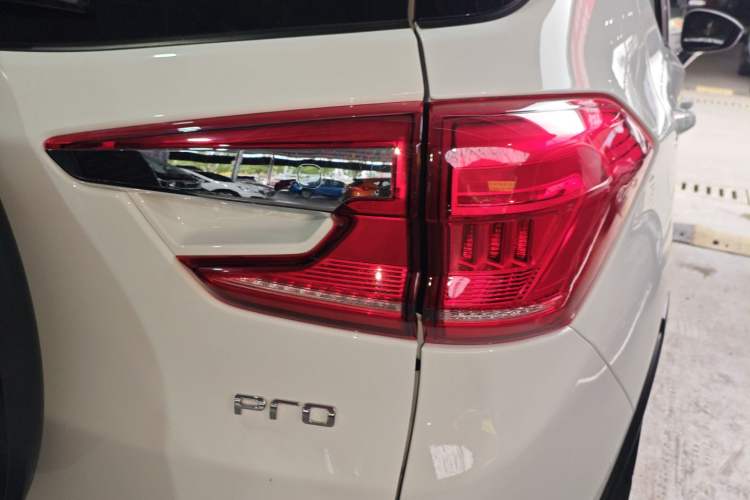 Used BYD Yuan Pro 2023 401KM Luxury Version Exterior 6