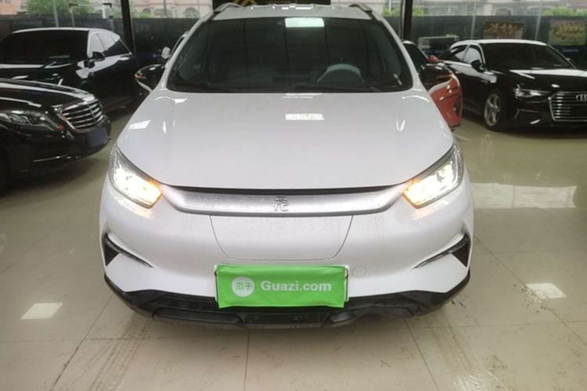 Used BYD Yuan Pro 2023 320KM Luxury Version Front
