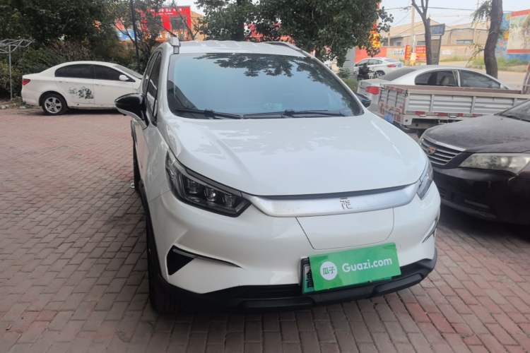 Used BYD Yuan Pro 2023 401KM Luxury Version Front Right 45 Deg