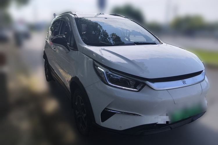 Used BYD Yuan Pro 2023 401 km Deluxe Version Front Right 45 Deg