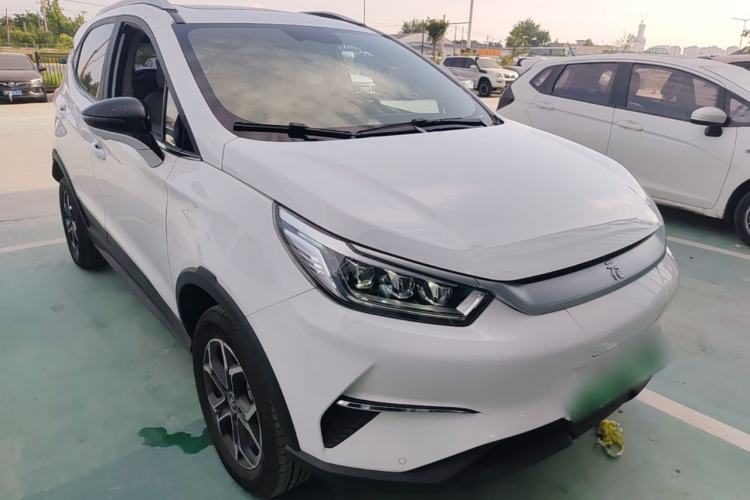 Used BYD Yuan Pro 2023 401 km Deluxe Version Front Right 45 Deg