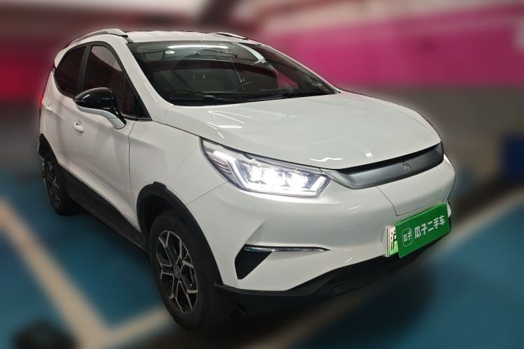 Used BYD Yuan Pro 2023 401KM Luxury Version Front Right 45 Deg