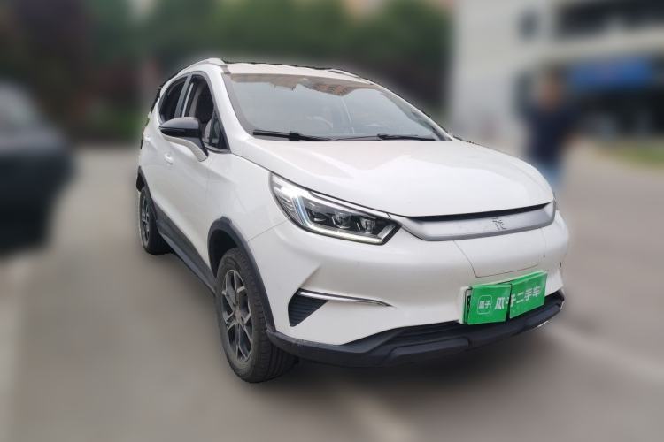 Used BYD Yuan Pro 2023 401KM Luxury Version Front Right 45 Deg