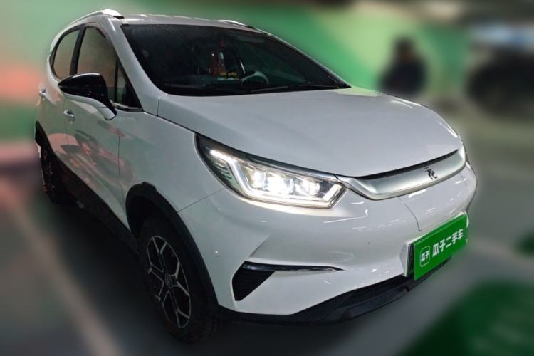 Used BYD Yuan Pro 2023 320KM Luxury Version Front Right 45 Deg