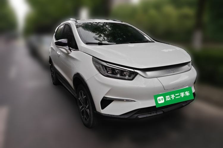 Used BYD Yuan Pro 2023 401KM Luxury Version Front Right 45 Deg