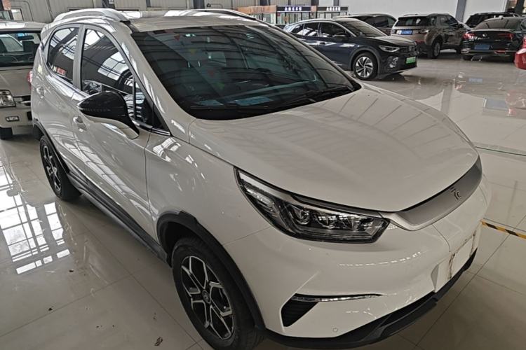 Used BYD Yuan Pro 2023 401 km Deluxe Version Front Right 45 Deg