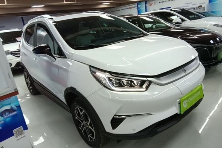 Used BYD Yuan Pro 2023 401 km Deluxe Version Front Right 45 Deg