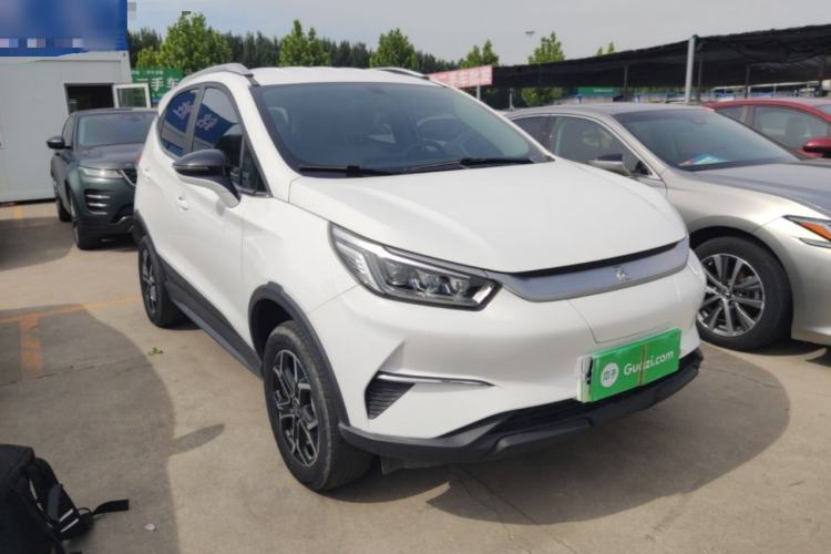 Used BYD Yuan Pro 2023 401KM Luxury Version Front Right 45 Deg