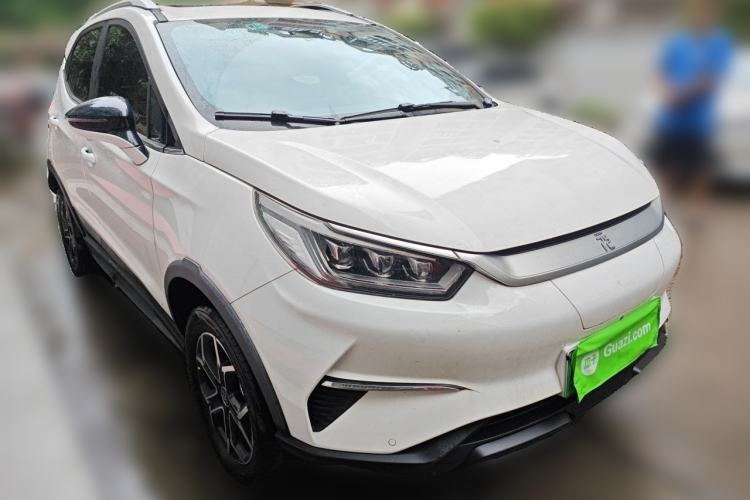 Used BYD Yuan Pro 2023 401 km Deluxe Version Front Right 45 Deg